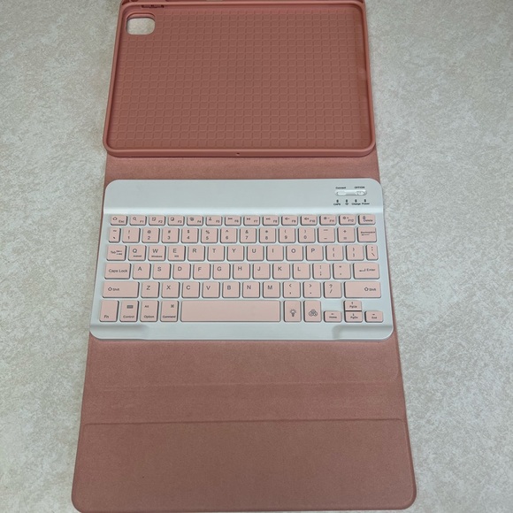 iPad Pro 11 | Wireless Bluetooth, Case in Rose Gold (Case ONLY) - Picture 5 of 14
